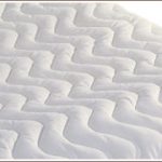 ベッドメイキング