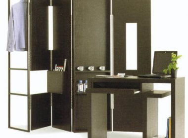 部屋の区切りとコーデにメリハリをつけるパーテーション
