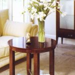 サイドテーブル