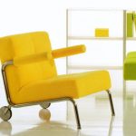 ポップなリビングチェア