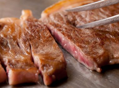 年末にステーキを。あと素敵なダイニングを。