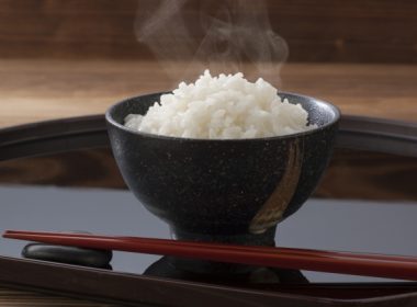 土鍋と本棚