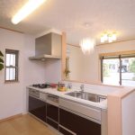 キッチンテーブル選びの鍵は機能性！見た目もGoodなキッチンコーデ