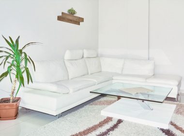 L字のソファをお探しの方必見！カウチソファとコーナーソファの違い